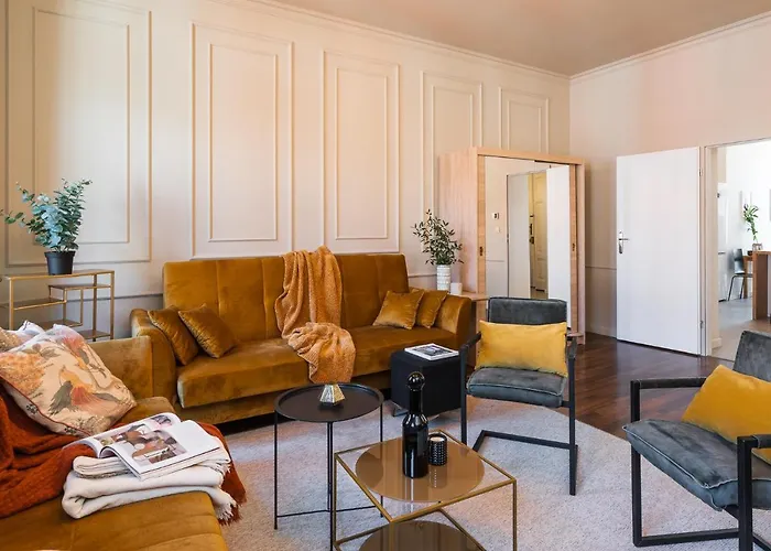 Homely Apartment - Loftaffair